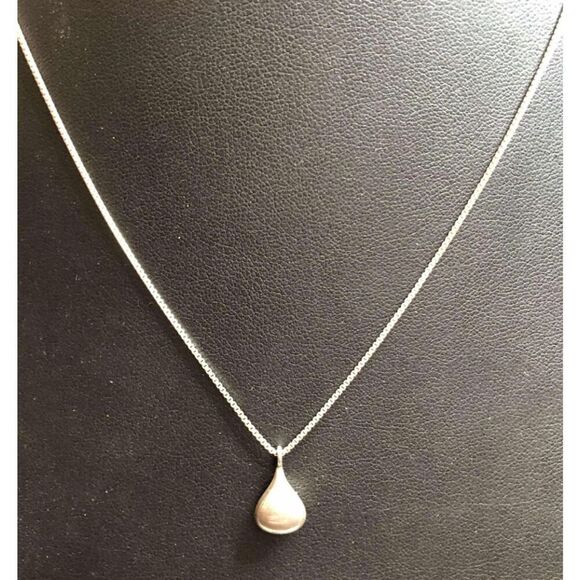 1981 Silpada 925 Sterling Silver Perfect Pair Teardrop Pendant Necklace N2716 - Picture 1 of 3